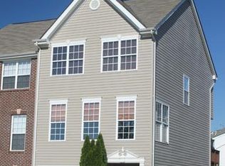 45570 Mallard Point Ter, Sterling, VA 20165