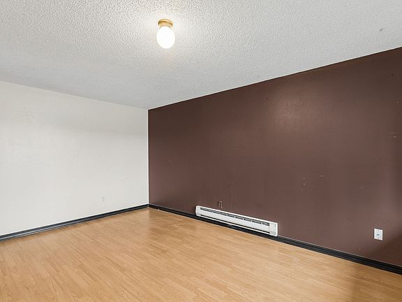 2nd image of 1316 Cedar Ave #15