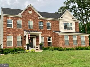 14906 Creek Point Ct, Hillsboro, VA 20132