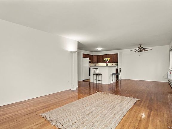 5th image of 16 Scenic Dr APT U