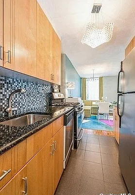 Sold by Coldwell Banker American Homes | media 7