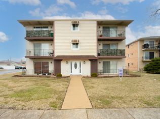 7320 W 85th Pl APT 1B, Bridgeview, IL 60455