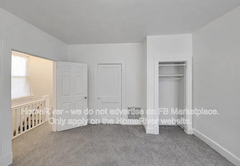 522 Division St — Photo 8
