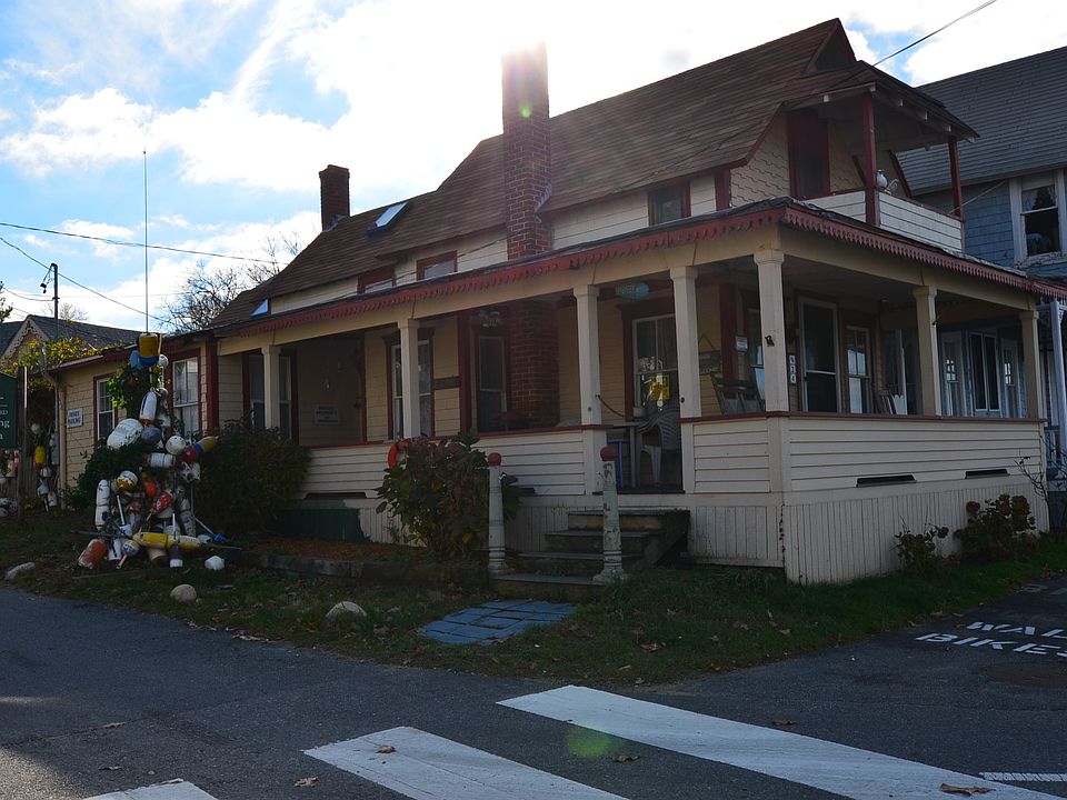 1st image of 34 Lake Avenue