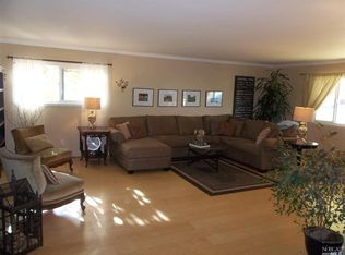 17935 San Carlos Dr, Sonoma, CA 95476