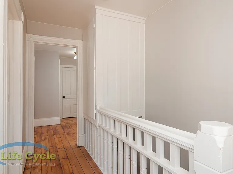 335 Washington St SE — Photo 22