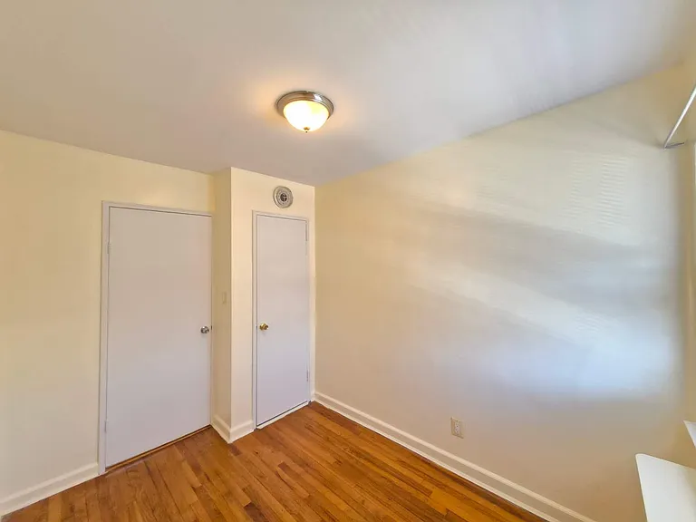 2152 Ford St — Photo 20