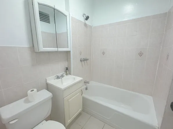 176-01 93rd Avenue image 14 of 22