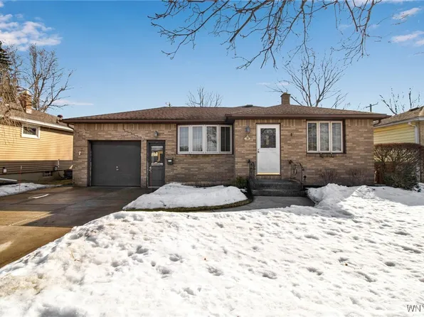 125 Banko Dr, Depew, NY 14043