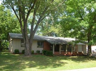 113 Primrose Ln, Fairview Heights, IL 62208