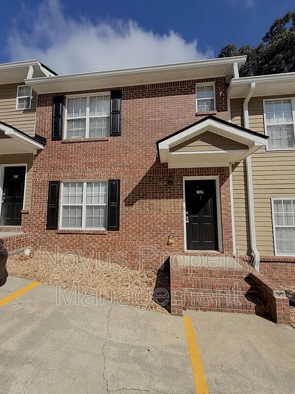 2 bed, 2.5 bath, $1,295 — Photo 2