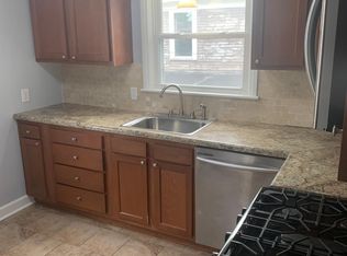 842 12th Ave #TOP, Huntington, WV 25701