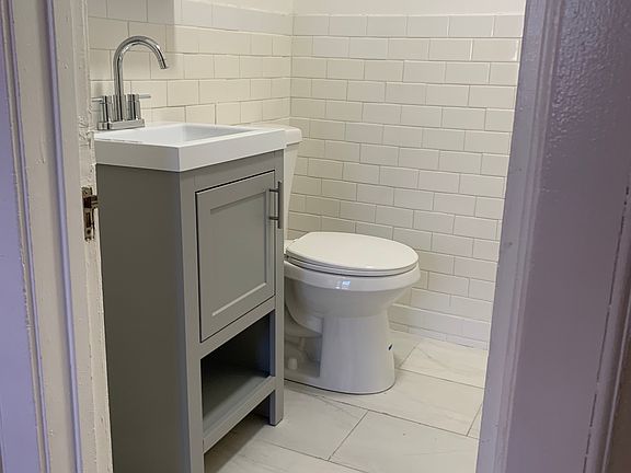 3rd image of 1275 N Pearl St APT 6