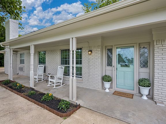 3rd image of 14821 Kleberg Rd
