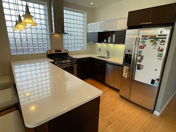 5th image of 201 Green St APT 4C