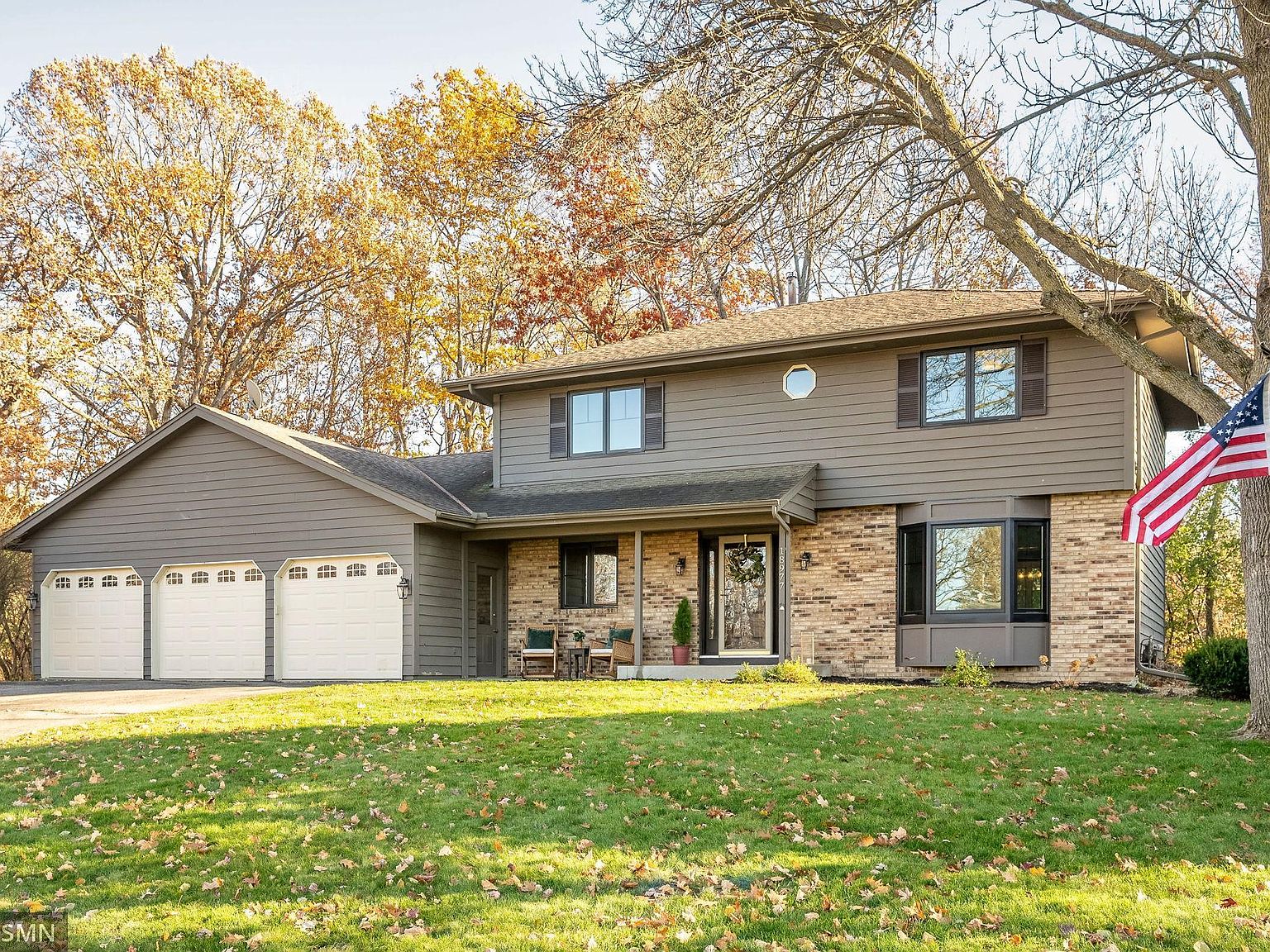 エリ→。 18977 Ellie Ln, Eden Prairie, MN 55346 | Zillow