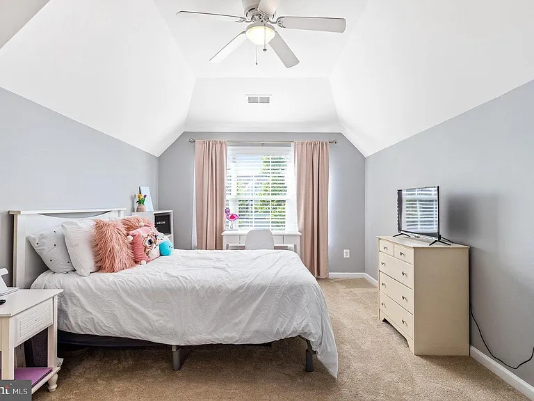 3314 Lady Catherine Cir — Photo 18