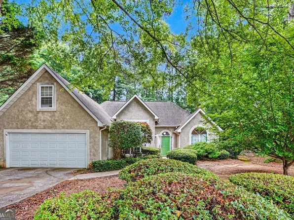 393 Victoria Ln, Stockbridge, GA 30281