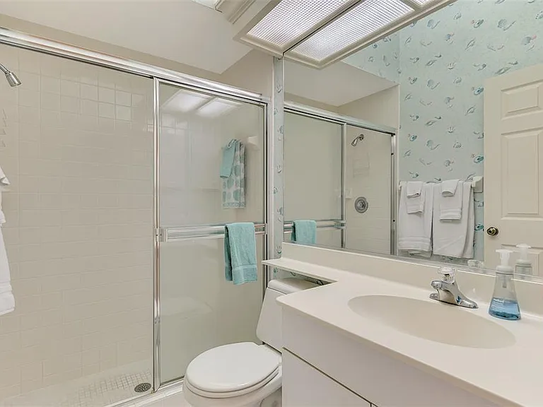 549 Fallbrook Dr — Photo 48