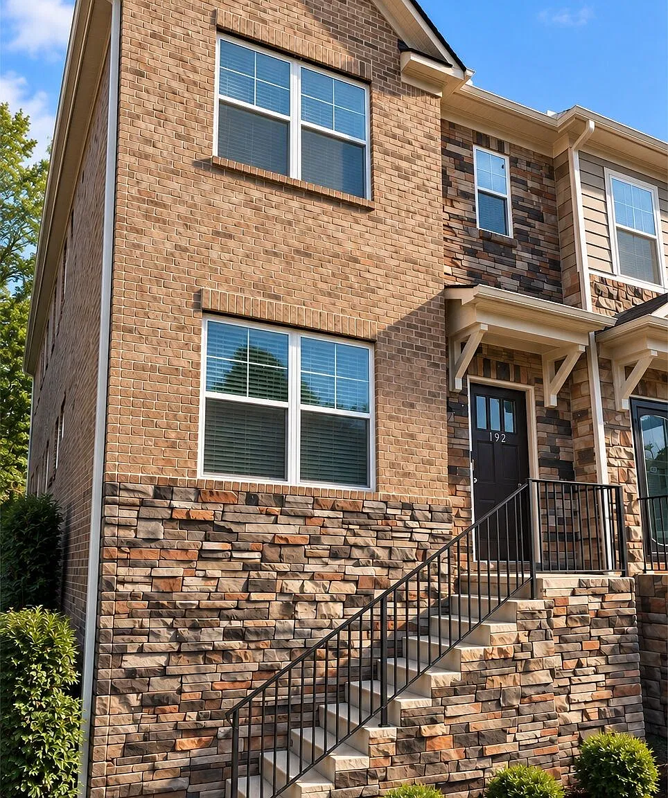 3 bed, 3.5 bath, 2080 sqft, $2,875 — Photo 1