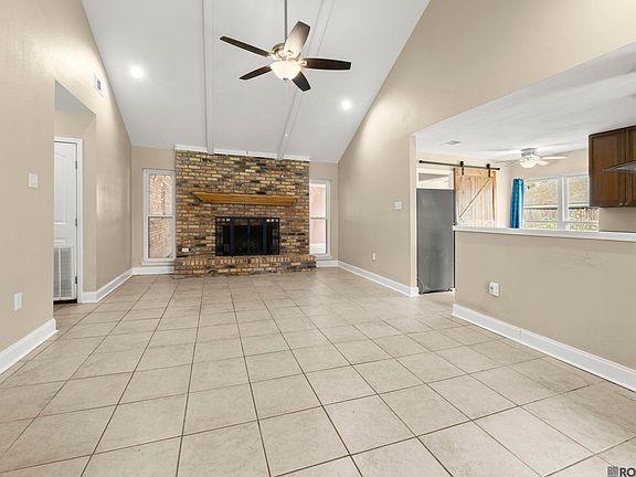 4th image of 16343 Mockingbird Ln