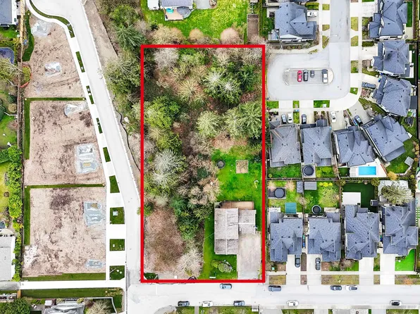 6643 181st St, Surrey, BC V3S 9A2