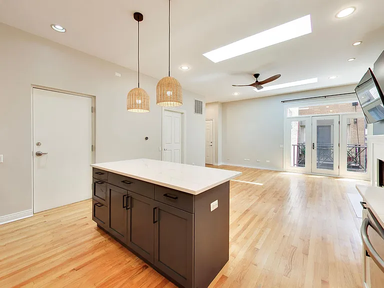 1347 W Washington Blvd #4B — Photo 6