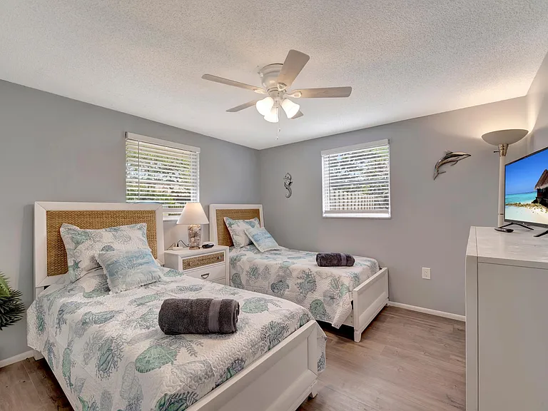 656 Southland Rd — Photo 19