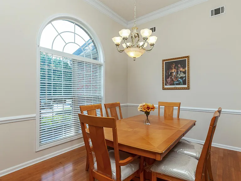 Shannon Oak Dr — Photo 10