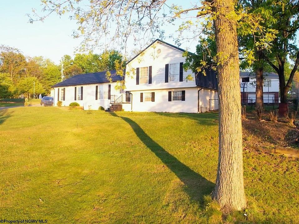1st image of 286 Eastgate Dr