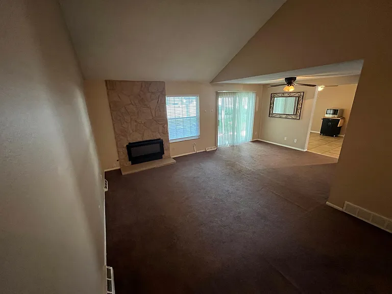 2826 S Wheeling Way — Photo 5