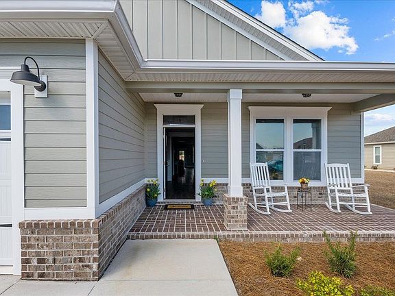 2nd image of 48 Arden Rd