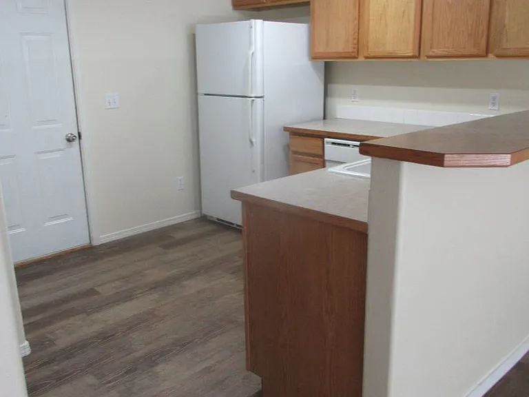 3961 W Laurel Ave — Photo 3