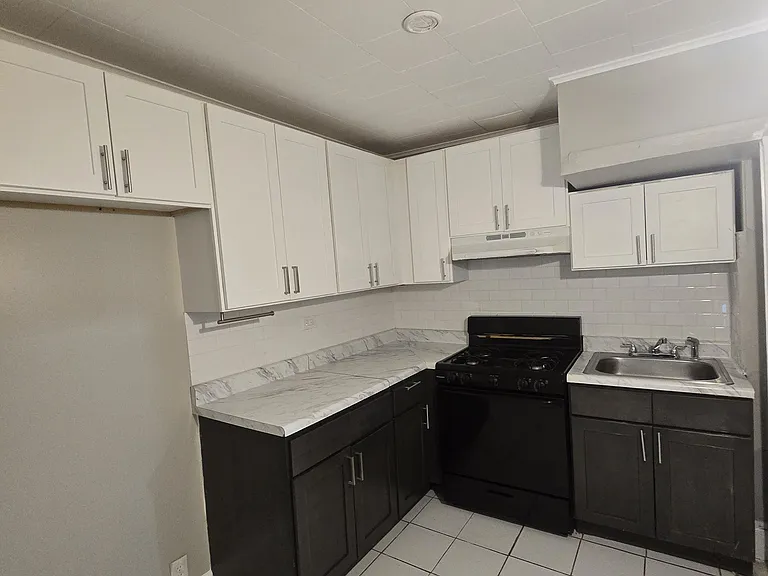 164 Watson Ave #G2 — Photo 2