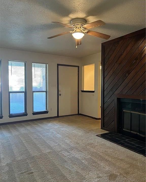 1st image of 569 Ayrshire Way APT A