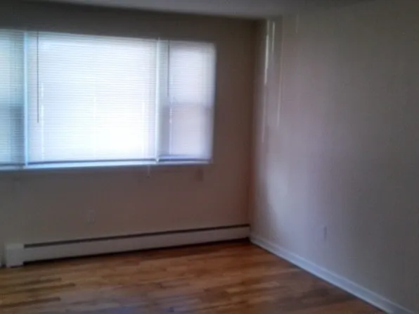 4 Rolling Hills Rd APT 6, Camillus, NY 13031