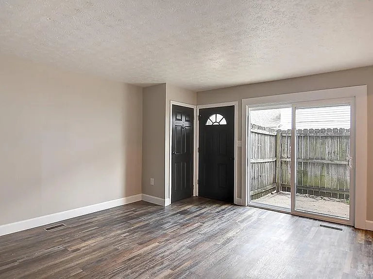 306 Chadwick Pl — Photo 6