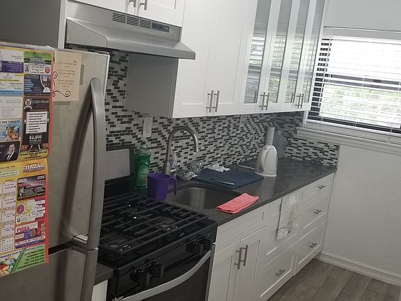 5th image of 14424 72nd Ave