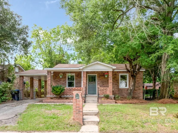 258 3rd Ave, Chickasaw, AL 36611