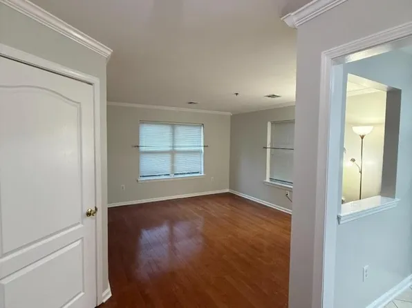 901 Stuyvesant Ave APT 110, Union, NJ 07083