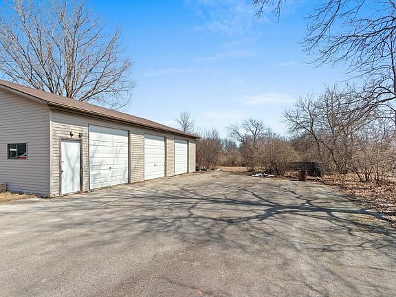 4th image of 2646 Bay Settlement Rd