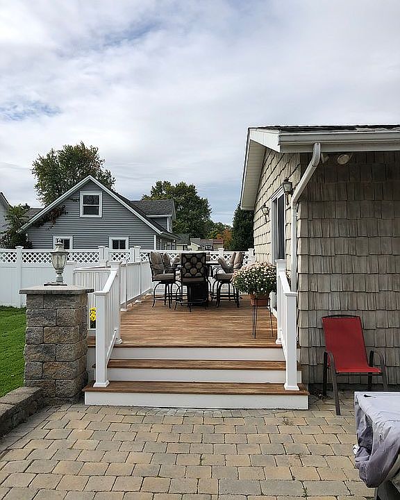 1st image of 13 Parkwood Blvd