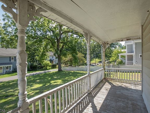 3rd image of 6 Bodine Ave