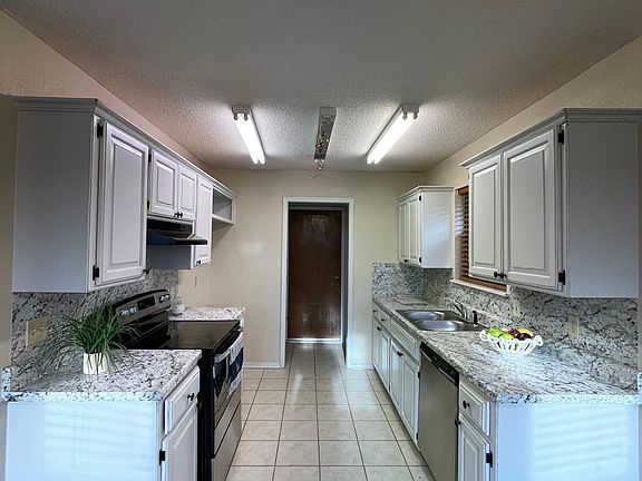 5th image of 13141 Eastridge Dr