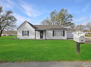 18 Platte St, Dearborn, MO 64439