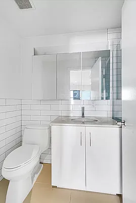 Rented by REAL New York | media 7