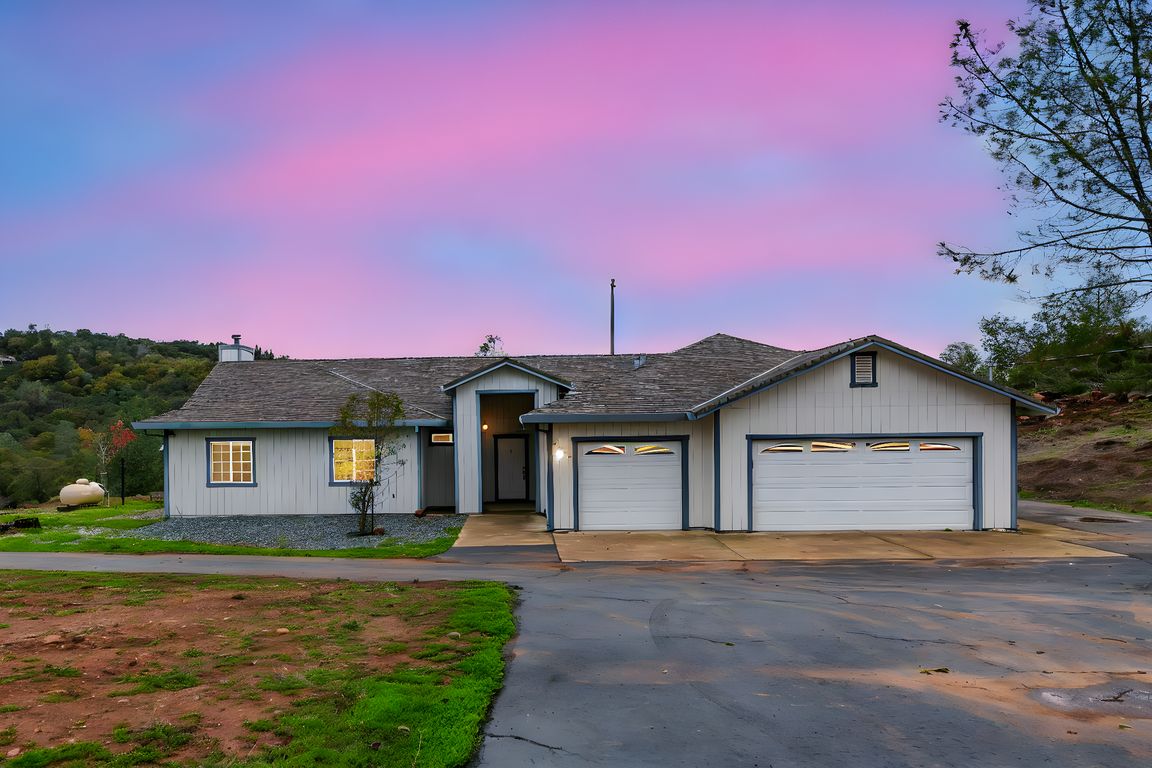 next background image