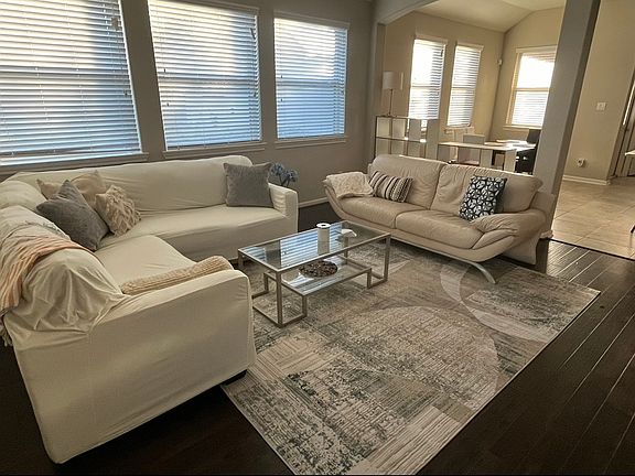 5th image of 12116 Paseo Pl