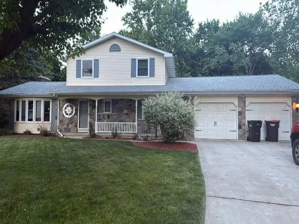 4590 60th St SW, Grandville, MI 49418