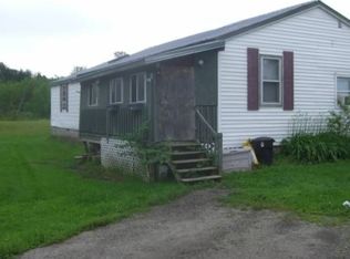 9 Park Ln, Greene, ME 04236